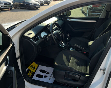 Білий Шкода Octavia A7, об'ємом двигуна 1.6 л та пробігом 135 тис. км за 14800 $, фото 11 на Automoto.ua