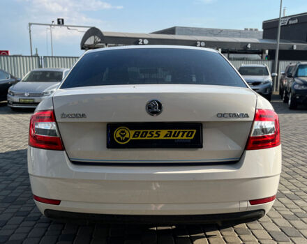 Білий Шкода Octavia A7, об'ємом двигуна 1.6 л та пробігом 135 тис. км за 14800 $, фото 5 на Automoto.ua