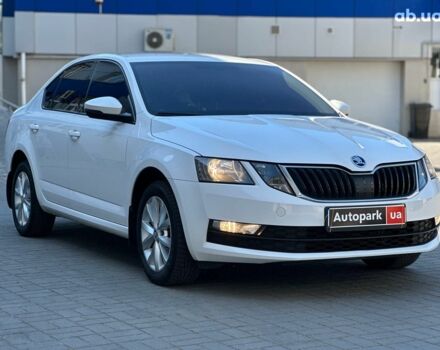 Білий Шкода Octavia A7, об'ємом двигуна 1.4 л та пробігом 149 тис. км за 16490 $, фото 2 на Automoto.ua