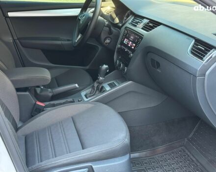 Білий Шкода Octavia A7, об'ємом двигуна 1.4 л та пробігом 149 тис. км за 16490 $, фото 21 на Automoto.ua