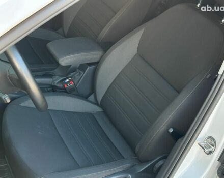 Білий Шкода Octavia A7, об'ємом двигуна 1.4 л та пробігом 149 тис. км за 16490 $, фото 10 на Automoto.ua