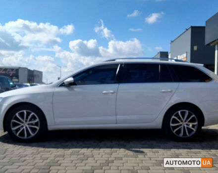 Белый Шкода Octavia A7, объемом двигателя 1.6 л и пробегом 247 тыс. км за 12790 $, фото 3 на Automoto.ua