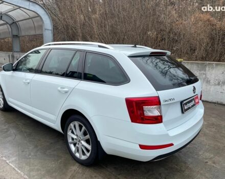 Белый Шкода Octavia A7, объемом двигателя 2 л и пробегом 298 тыс. км за 13190 $, фото 8 на Automoto.ua