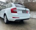 Белый Шкода Octavia A7, объемом двигателя 2 л и пробегом 298 тыс. км за 13190 $, фото 9 на Automoto.ua