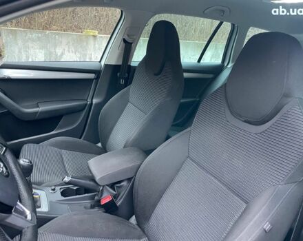 Белый Шкода Octavia A7, объемом двигателя 2 л и пробегом 298 тыс. км за 13190 $, фото 19 на Automoto.ua