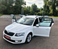 Білий Шкода Octavia A7, об'ємом двигуна 1 л та пробігом 218 тис. км за 11800 $, фото 1 на Automoto.ua