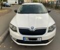 Белый Шкода Octavia A7, объемом двигателя 1.6 л и пробегом 247 тыс. км за 11600 $, фото 1 на Automoto.ua