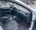 Белый Шкода Octavia A7, объемом двигателя 2 л и пробегом 298 тыс. км за 13190 $, фото 13 на Automoto.ua