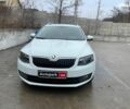 Белый Шкода Octavia A7, объемом двигателя 2 л и пробегом 298 тыс. км за 13190 $, фото 1 на Automoto.ua