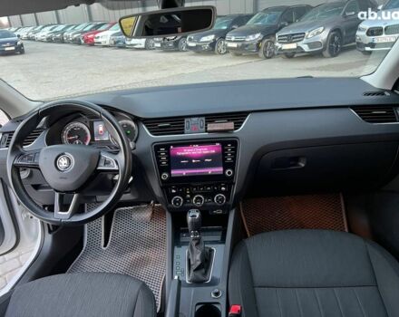 Белый Шкода Octavia A7, объемом двигателя 1.6 л и пробегом 302 тыс. км за 14290 $, фото 39 на Automoto.ua