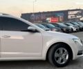 Белый Шкода Octavia A7, объемом двигателя 1.6 л и пробегом 302 тыс. км за 14290 $, фото 10 на Automoto.ua