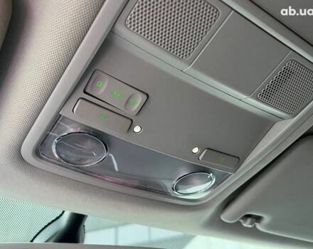 Белый Шкода Octavia A7, объемом двигателя 1.6 л и пробегом 302 тыс. км за 14290 $, фото 33 на Automoto.ua