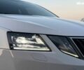 Белый Шкода Octavia A7, объемом двигателя 1.6 л и пробегом 302 тыс. км за 14290 $, фото 12 на Automoto.ua