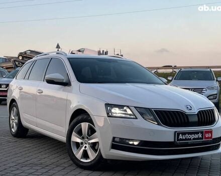 Белый Шкода Octavia A7, объемом двигателя 1.6 л и пробегом 302 тыс. км за 14290 $, фото 11 на Automoto.ua