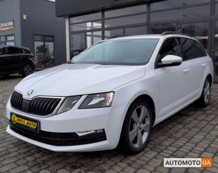 Білий Шкода Octavia A7, об'ємом двигуна 2 л та пробігом 246 тис. км за 14600 $, фото 2 на Automoto.ua