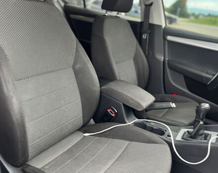 Білий Шкода Octavia A7, об'ємом двигуна 1.6 л та пробігом 258 тис. км за 10900 $, фото 19 на Automoto.ua