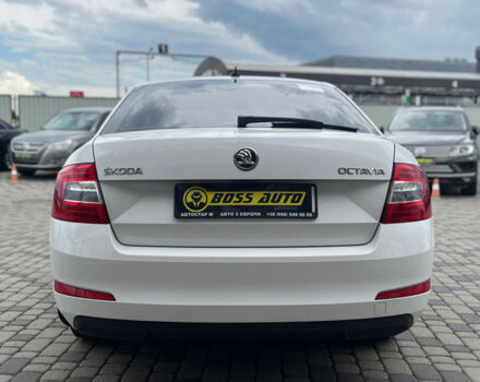 Білий Шкода Octavia A7, об'ємом двигуна 1.6 л та пробігом 258 тис. км за 10900 $, фото 5 на Automoto.ua