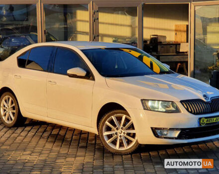 Белый Шкода Octavia A7, объемом двигателя 1.6 л и пробегом 314 тыс. км за 12990 $, фото 1 на Automoto.ua