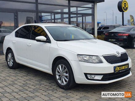 Белый Шкода Octavia A7, объемом двигателя 1.6 л и пробегом 216 тыс. км за 11700 $, фото 1 на Automoto.ua