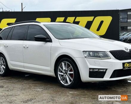 Белый Шкода Octavia A7, объемом двигателя 2 л и пробегом 237 тыс. км за 14700 $, фото 1 на Automoto.ua