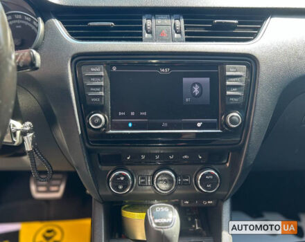 Шкода Octavia A7 2016 в Черновцах на Automoto.ua Черный Шкода Octavia A7, объемом двигателя 2 л и пробегом 200 тыс. км за 16200 $, фото 15 на Automoto.ua