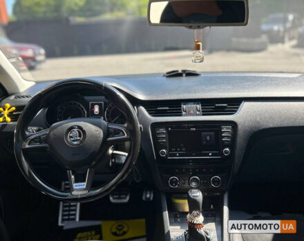 Шкода Octavia A7 2016 в Черновцах на Automoto.ua Черный Шкода Octavia A7, объемом двигателя 2 л и пробегом 200 тыс. км за 16200 $, фото 13 на Automoto.ua