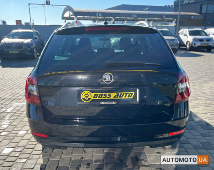 Чорний Шкода Octavia A7, об'ємом двигуна 2 л та пробігом 253 тис. км за 18500 $, фото 5 на Automoto.ua