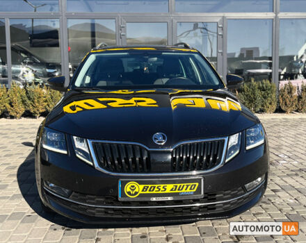 Чорний Шкода Octavia A7, об'ємом двигуна 2 л та пробігом 253 тис. км за 18500 $, фото 1 на Automoto.ua