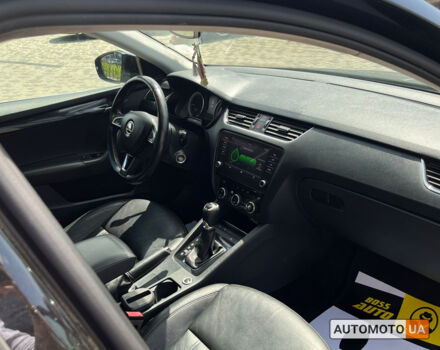 Чорний Шкода Octavia A7, об'ємом двигуна 2 л та пробігом 286 тис. км за 15800 $, фото 18 на Automoto.ua
