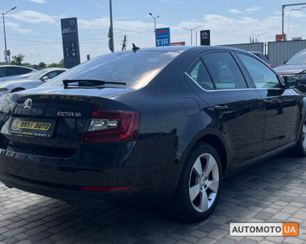 Чорний Шкода Octavia A7, об'ємом двигуна 2 л та пробігом 286 тис. км за 15800 $, фото 6 на Automoto.ua