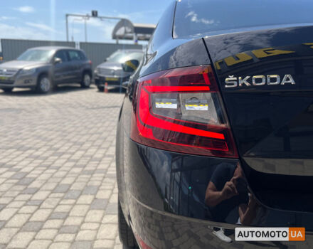 Чорний Шкода Octavia A7, об'ємом двигуна 2 л та пробігом 286 тис. км за 15800 $, фото 7 на Automoto.ua