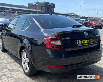 Чорний Шкода Octavia A7, об'ємом двигуна 2 л та пробігом 286 тис. км за 15800 $, фото 4 на Automoto.ua