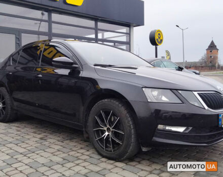 Черный Шкода Octavia A7, объемом двигателя 1.4 л и пробегом 131 тыс. км за 14800 $, фото 1 на Automoto.ua