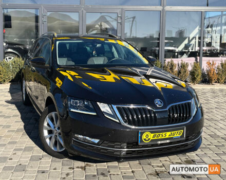 Черный Шкода Octavia A7, объемом двигателя 2 л и пробегом 253 тыс. км за 18500 $, фото 1 на Automoto.ua