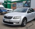Серый Шкода Octavia A7, объемом двигателя 16 л и пробегом 253 тыс. км за 8950 $, фото 1 на Automoto.ua