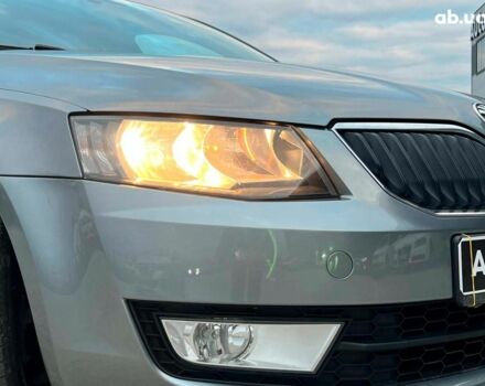Серый Шкода Octavia A7, объемом двигателя 1.6 л и пробегом 240 тыс. км за 10990 $, фото 11 на Automoto.ua