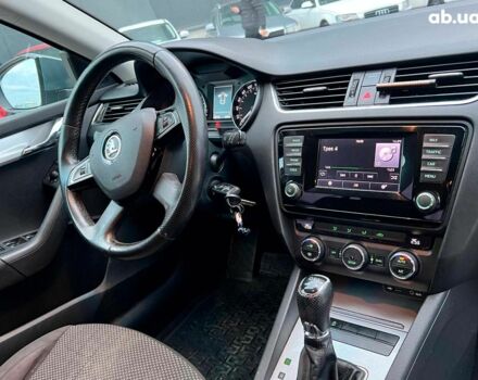 Серый Шкода Octavia A7, объемом двигателя 1.6 л и пробегом 240 тыс. км за 10990 $, фото 37 на Automoto.ua