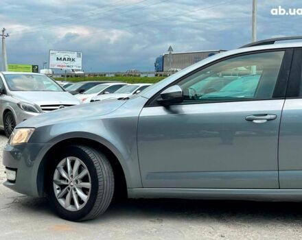 Серый Шкода Octavia A7, объемом двигателя 1.6 л и пробегом 240 тыс. км за 10990 $, фото 2 на Automoto.ua