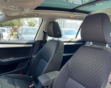 Серый Шкода Octavia A7, объемом двигателя 1.6 л и пробегом 268 тыс. км за 12600 $, фото 10 на Automoto.ua