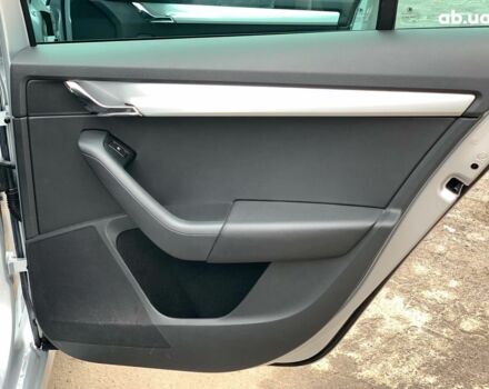 Серый Шкода Octavia A7, объемом двигателя 2 л и пробегом 176 тыс. км за 13890 $, фото 16 на Automoto.ua