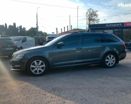 Серый Шкода Octavia A7, объемом двигателя 1.6 л и пробегом 344 тыс. км за 14890 $, фото 6 на Automoto.ua