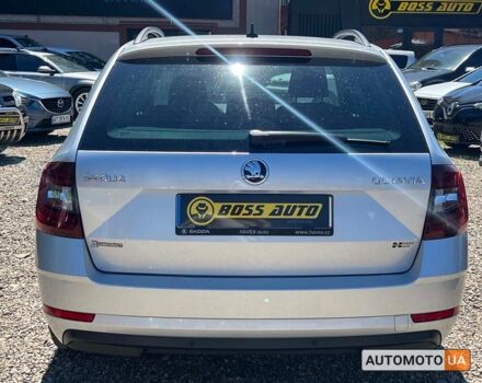 Сірий Шкода Octavia A7, об'ємом двигуна 2 л та пробігом 258 тис. км за 15200 $, фото 4 на Automoto.ua
