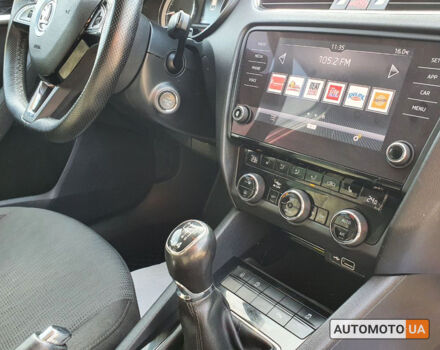 Сірий Шкода Octavia A7, об'ємом двигуна 1.6 л та пробігом 231 тис. км за 15000 $, фото 26 на Automoto.ua