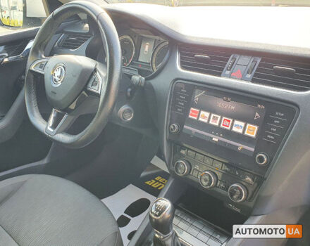 Сірий Шкода Octavia A7, об'ємом двигуна 1.6 л та пробігом 231 тис. км за 15000 $, фото 24 на Automoto.ua