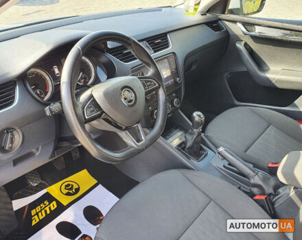 Сірий Шкода Octavia A7, об'ємом двигуна 1.6 л та пробігом 231 тис. км за 15000 $, фото 10 на Automoto.ua