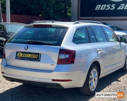 Сірий Шкода Octavia A7, об'ємом двигуна 2 л та пробігом 258 тис. км за 15200 $, фото 5 на Automoto.ua