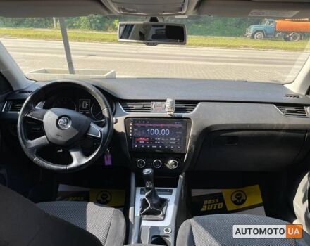 Синий Шкода Octavia A7, объемом двигателя 2 л и пробегом 329 тыс. км за 12600 $, фото 14 на Automoto.ua