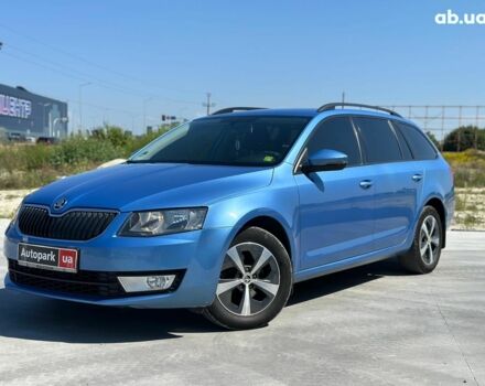 Синий Шкода Octavia A7, объемом двигателя 16 л и пробегом 236 тыс. км за 11490 $, фото 1 на Automoto.ua