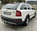 Білий Шкода Octavia Scout, об'ємом двигуна 2 л та пробігом 282 тис. км за 5999 $, фото 6 на Automoto.ua