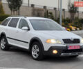 Білий Шкода Octavia Scout, об'ємом двигуна 2 л та пробігом 230 тис. км за 6799 $, фото 20 на Automoto.ua